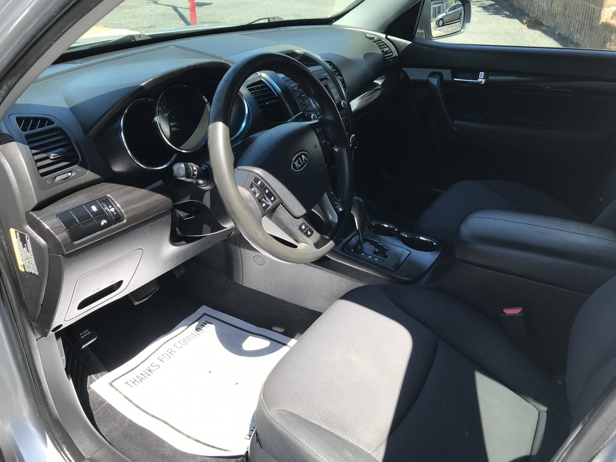 Used 2013 Kia Sorento LX image 8