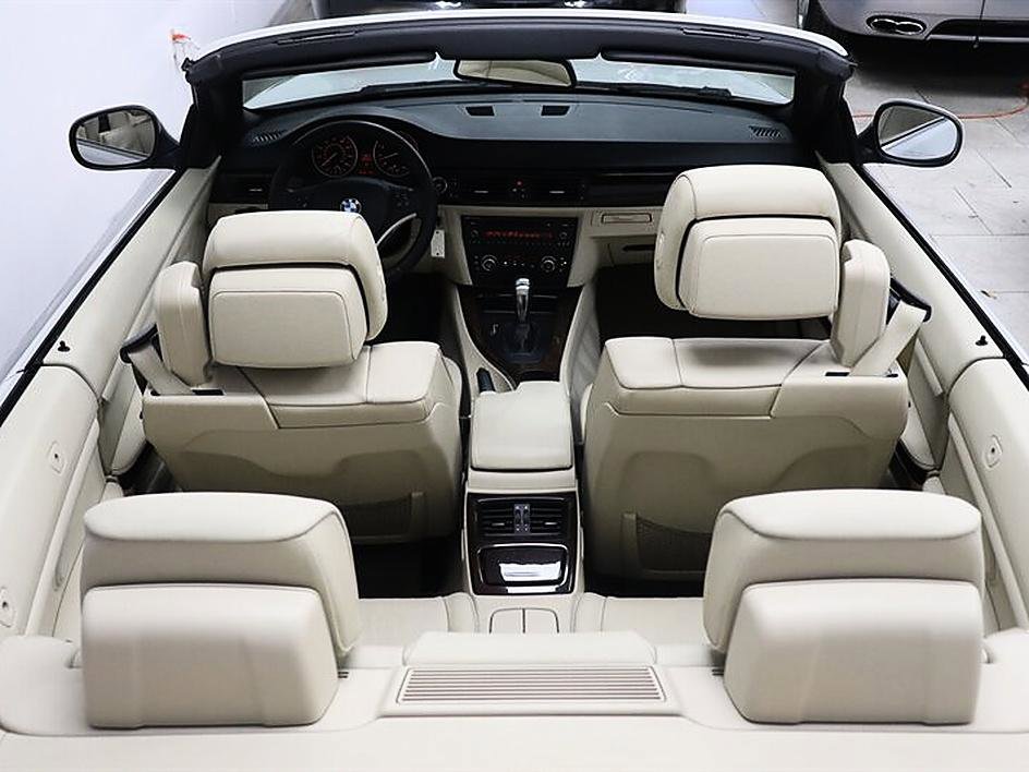 Used 2011 BMW 335i Convertible RWD image 22