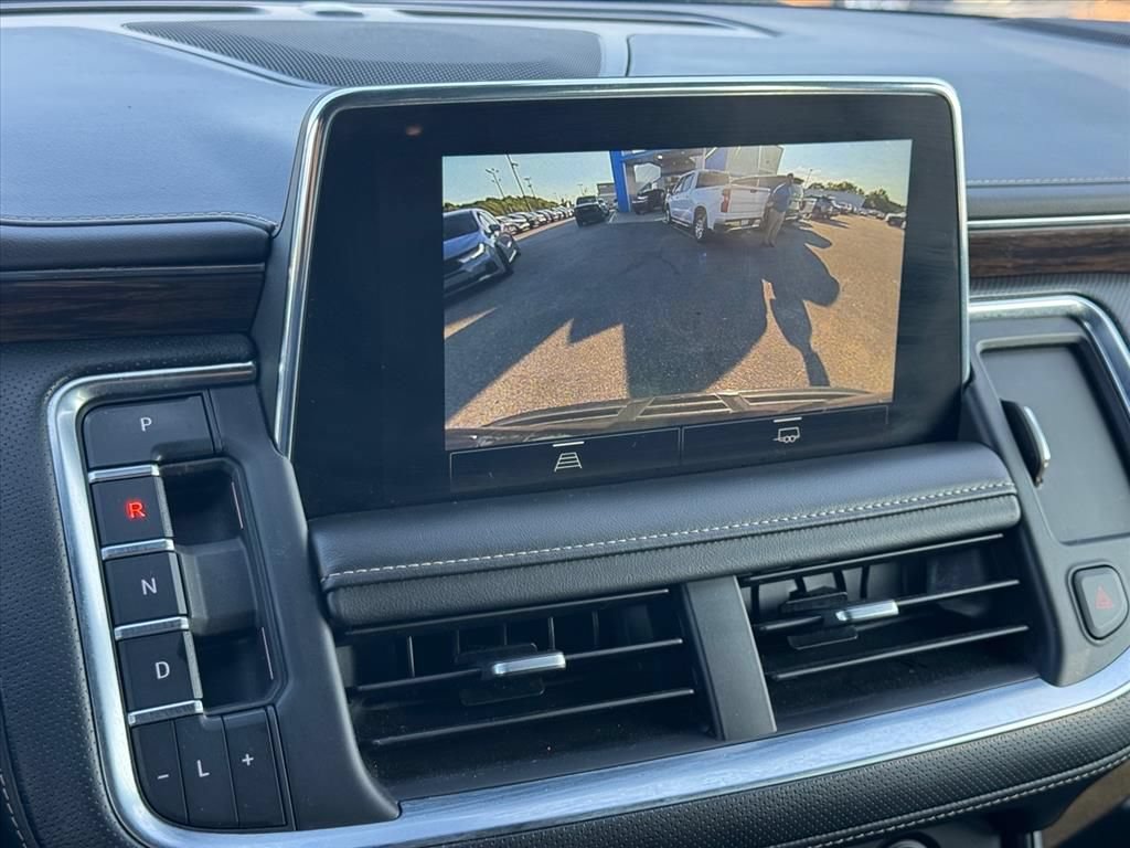 Used 2022 Chevrolet Suburban Premier AWD/4WD image 28