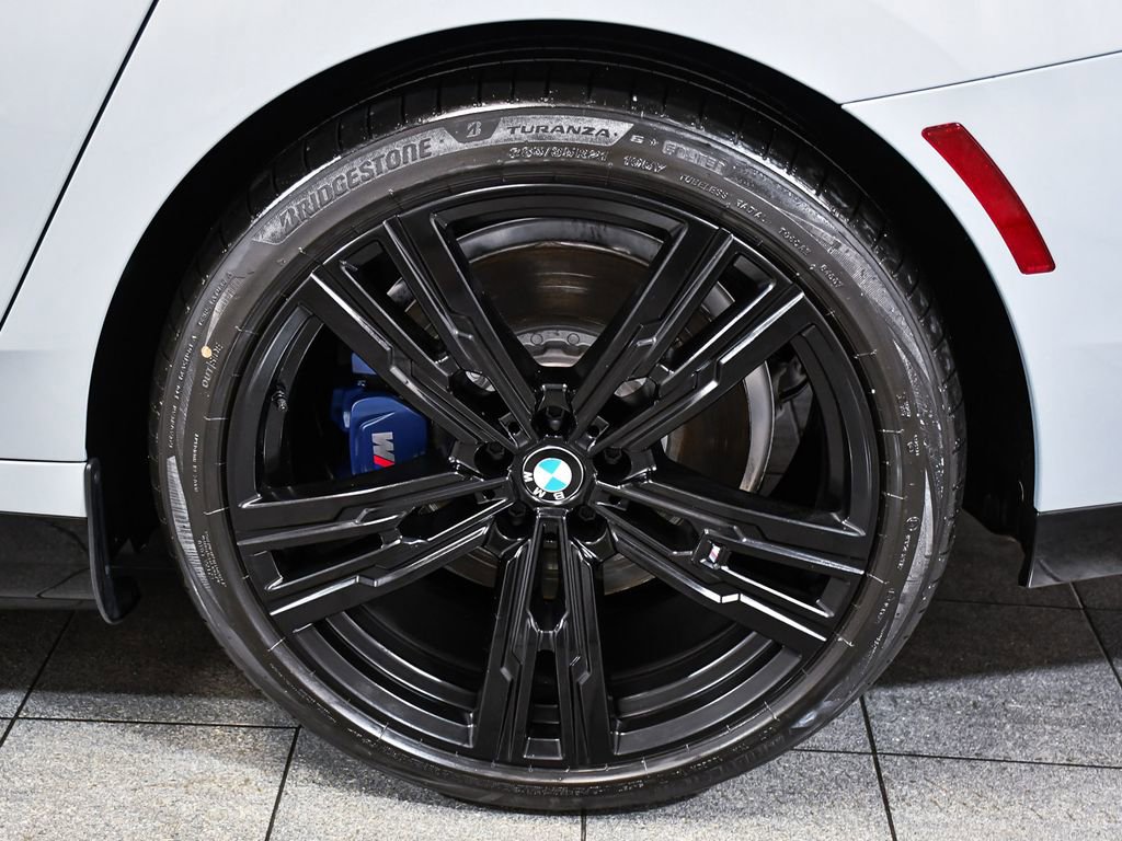 Used 2024 BMW i7 xDrive60 image 8