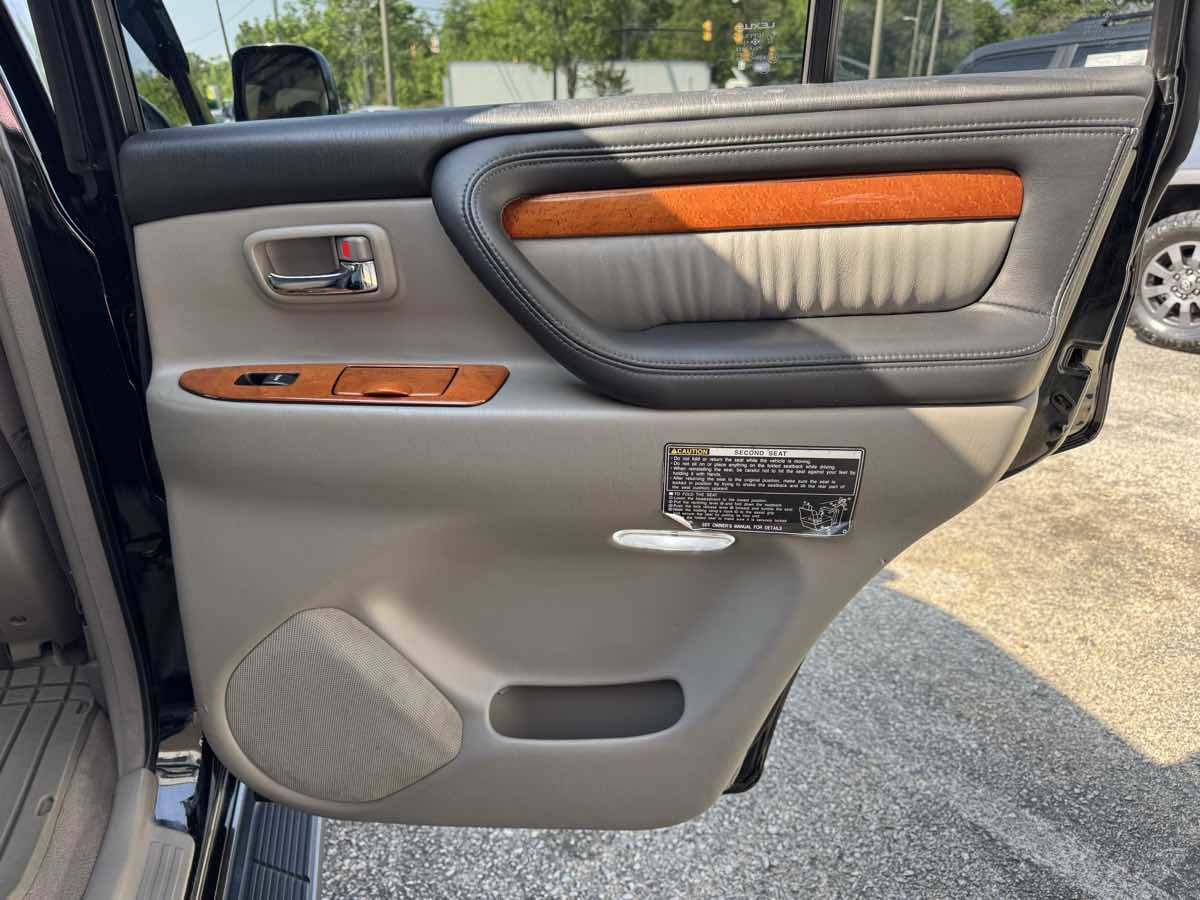 Used 2007 Lexus LX 470 4WD image 33