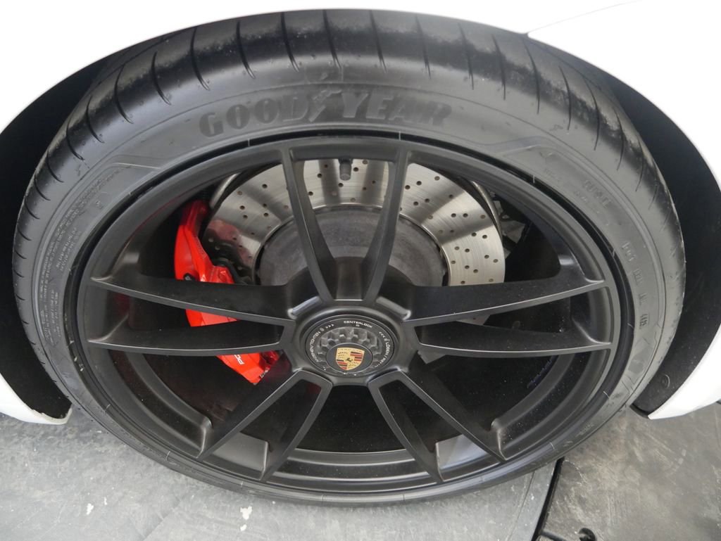 Certified 2023 Porsche 911 Targa 4 GTS image 14