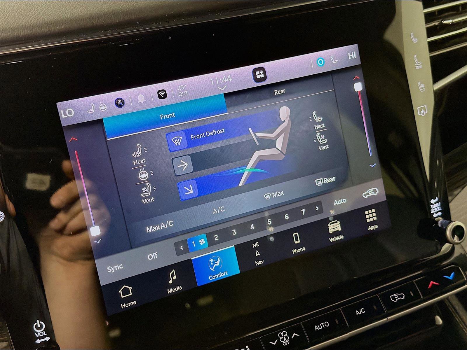 Used 2022 Jeep Wagoneer Series II w/ Rear Seat Video Group 1 image 17