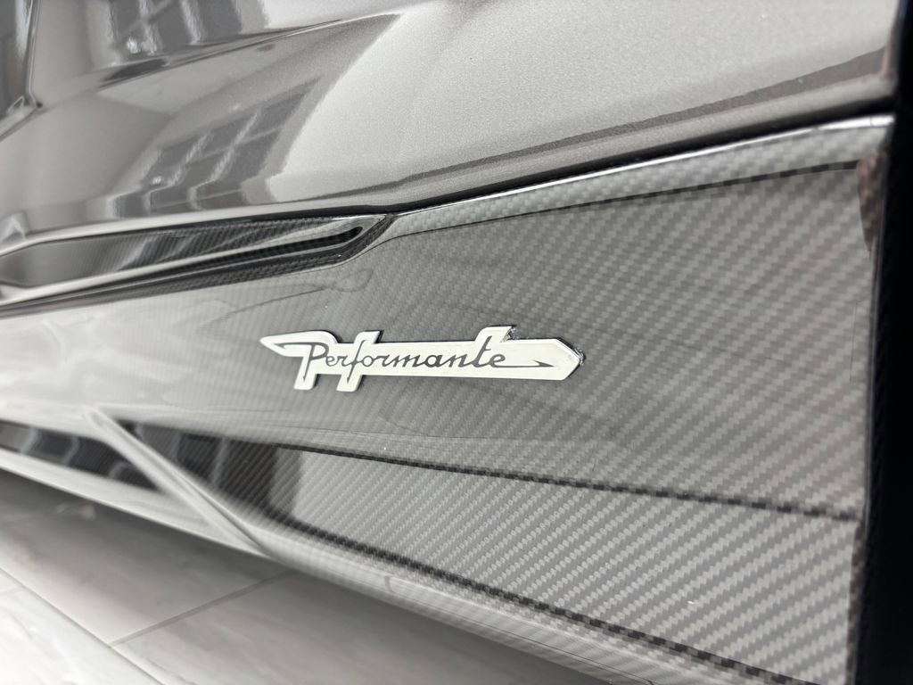 Used 2023 Lamborghini Urus Performante image 19