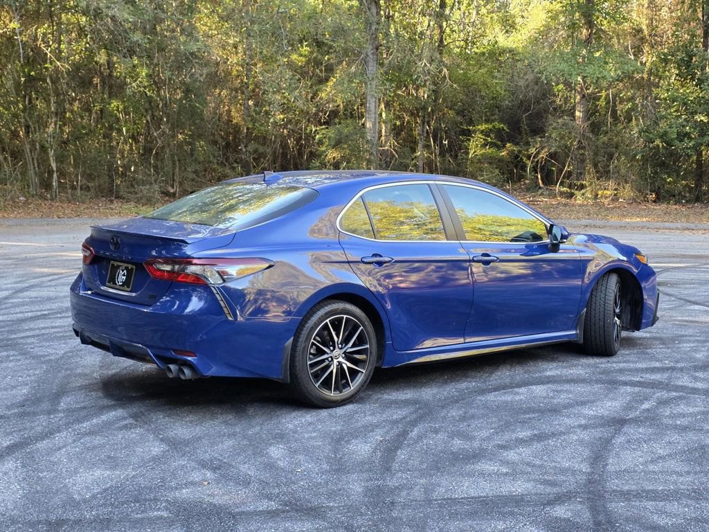 Used 2024 Toyota Camry SE w/ Convenience Package image 5