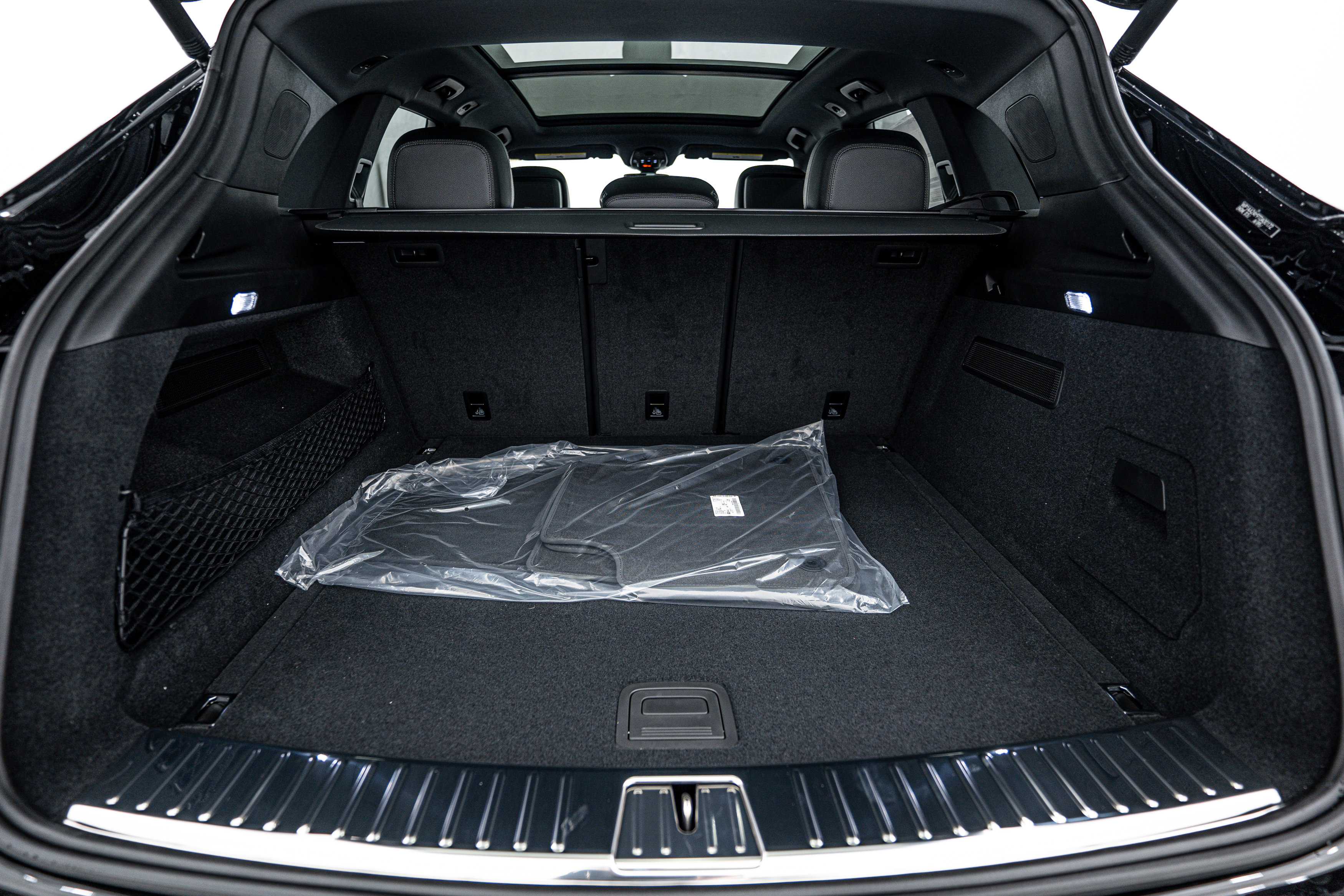 Certified 2026 Porsche Cayenne image 25