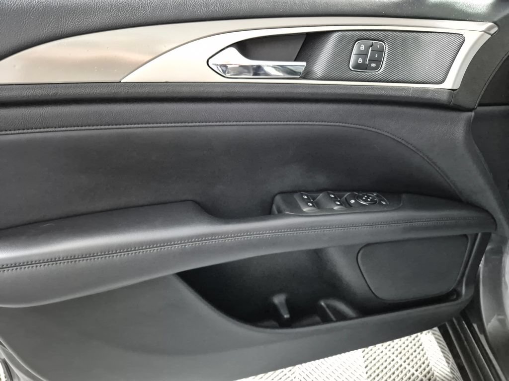 Used 2018 Lincoln MKZ Premiere w/ Magnetic Appearance Package FWD image 15