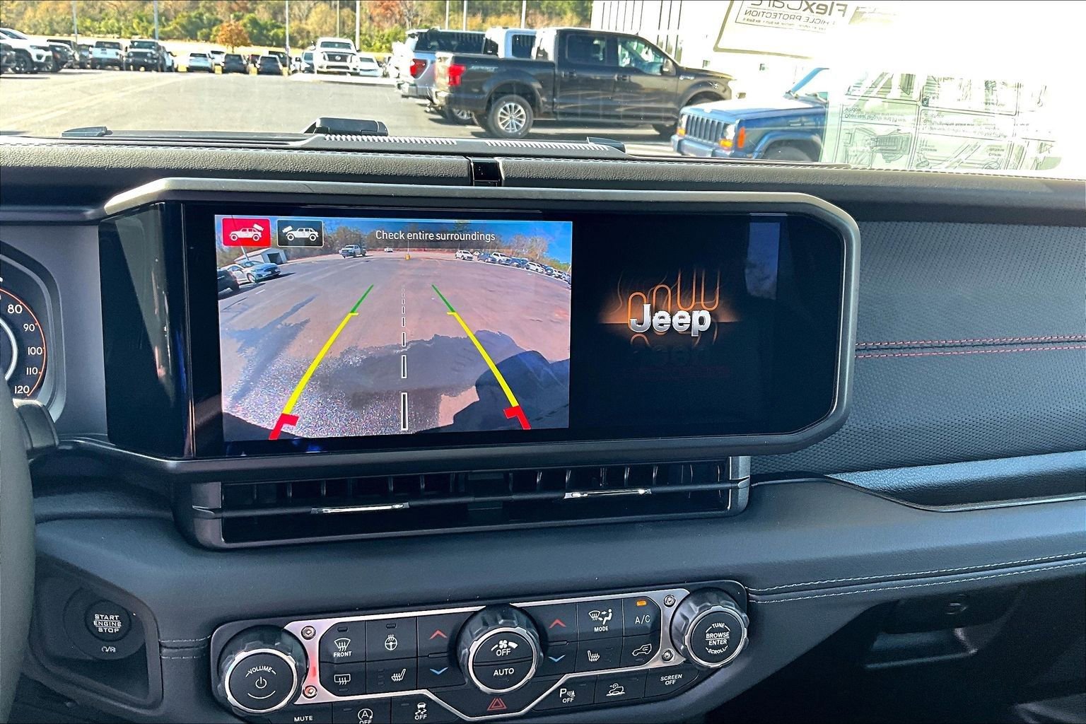 New 2026 Jeep Wrangler Unlimited Rubicon w/ Xtreme 35 Tire Package image 19