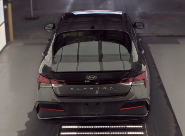 Used 2026 Hyundai Elantra Sport FWD image 6