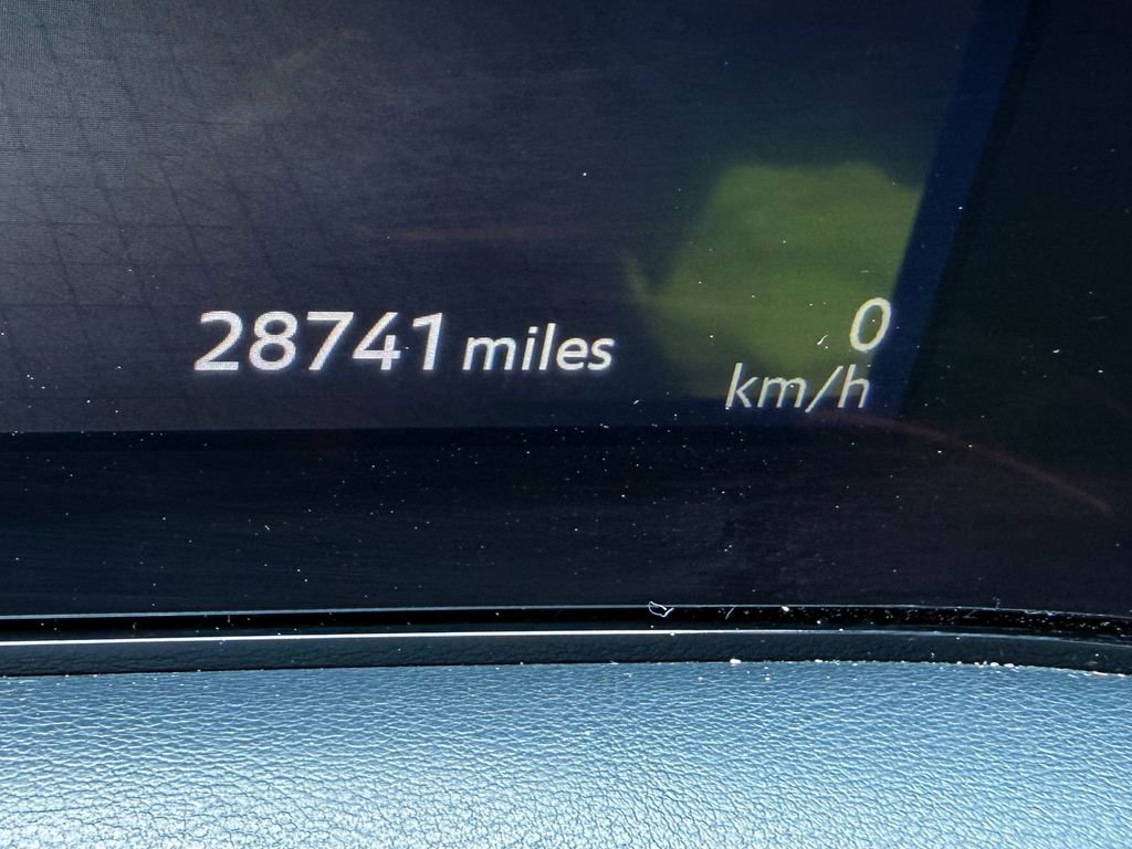 Used 2023 Nissan Ariya AWD image 22