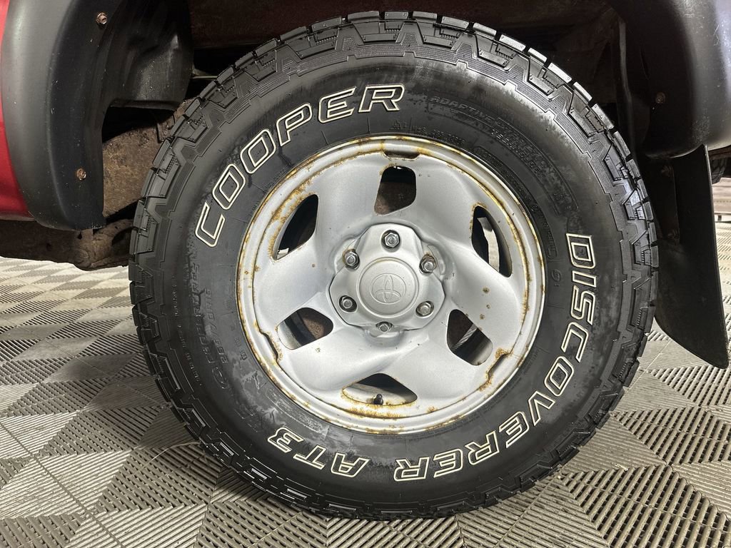 Used 2004 Toyota Tacoma 4x4 Regular Cab image 26