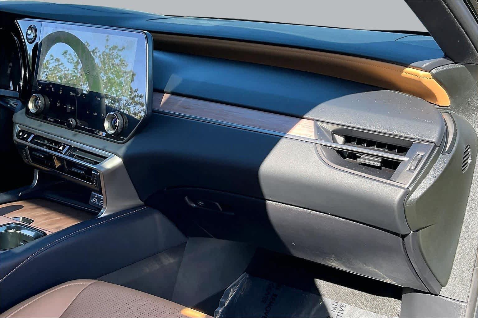 Used 2026 Lexus RX 350 w/ Convenience Package AWD/4WD image 18