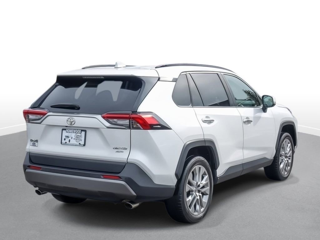 Used 2021 Toyota RAV4 Limited image 8