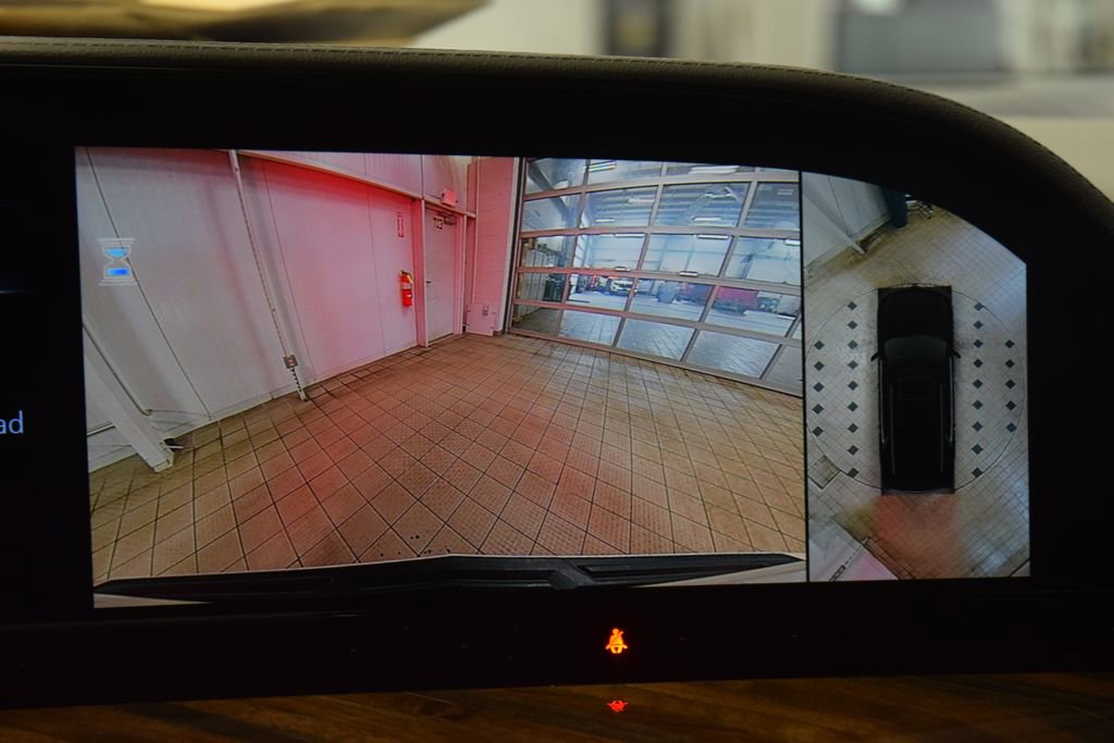 Used 2024 Cadillac Escalade ESV Sport Platinum w/ LPO, ONYX Package AWD/4WD image 53