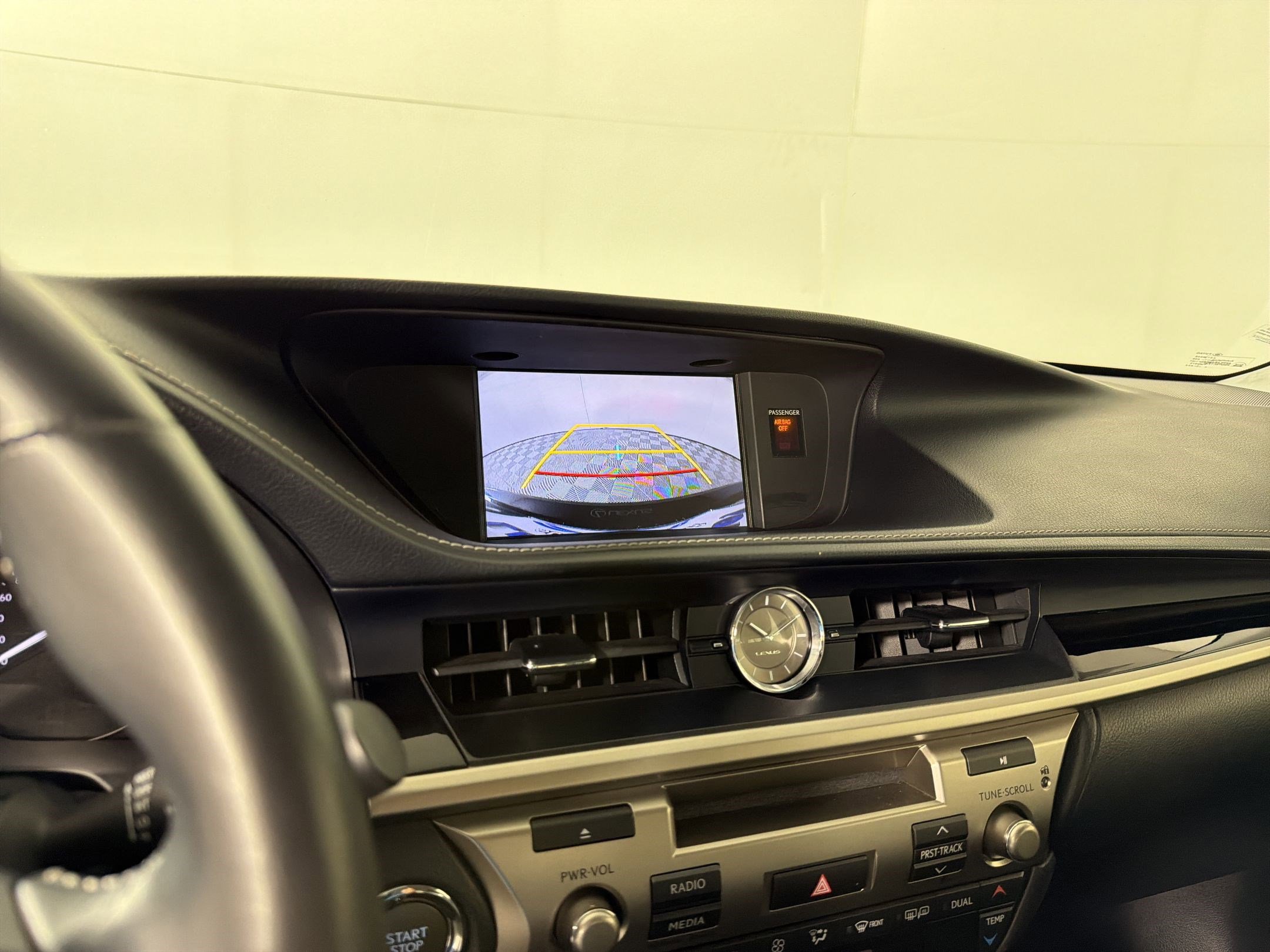 Used 2015 Lexus ES 350 image 24