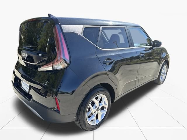 Used 2024 Kia Soul LX w/ Option Group 015 image 7
