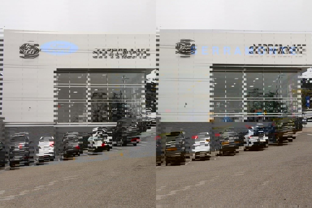 Certified 2022 Ford Escape Titanium image 36