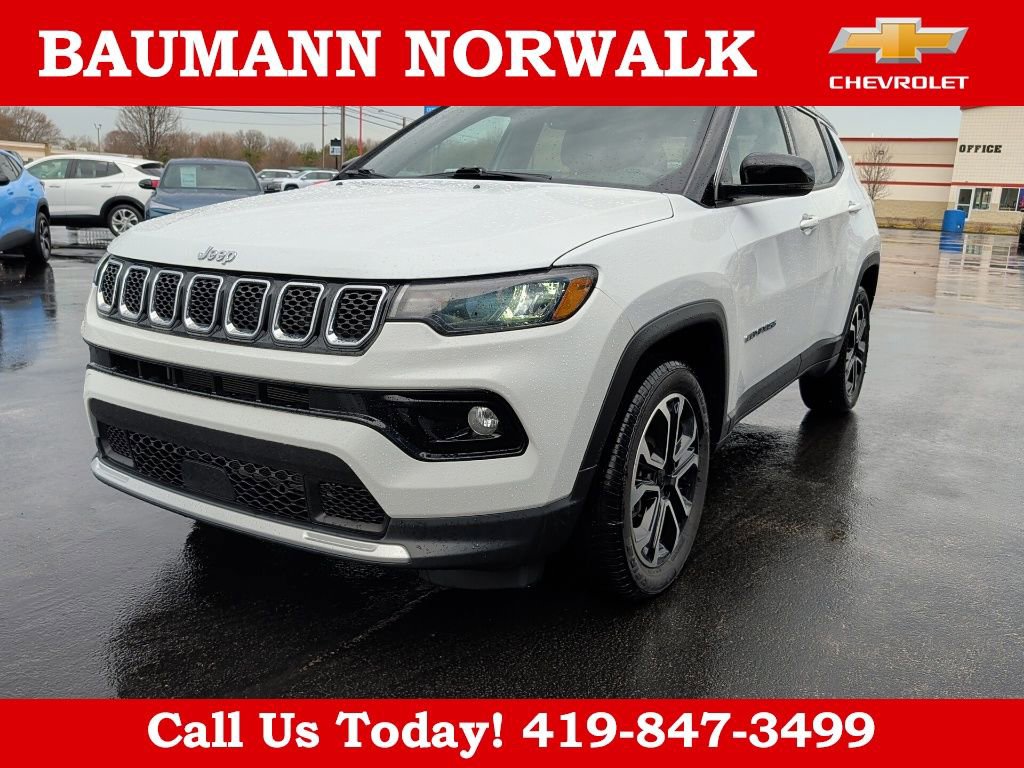 Used 2023 Jeep Compass Limited AWD/4WD image 4