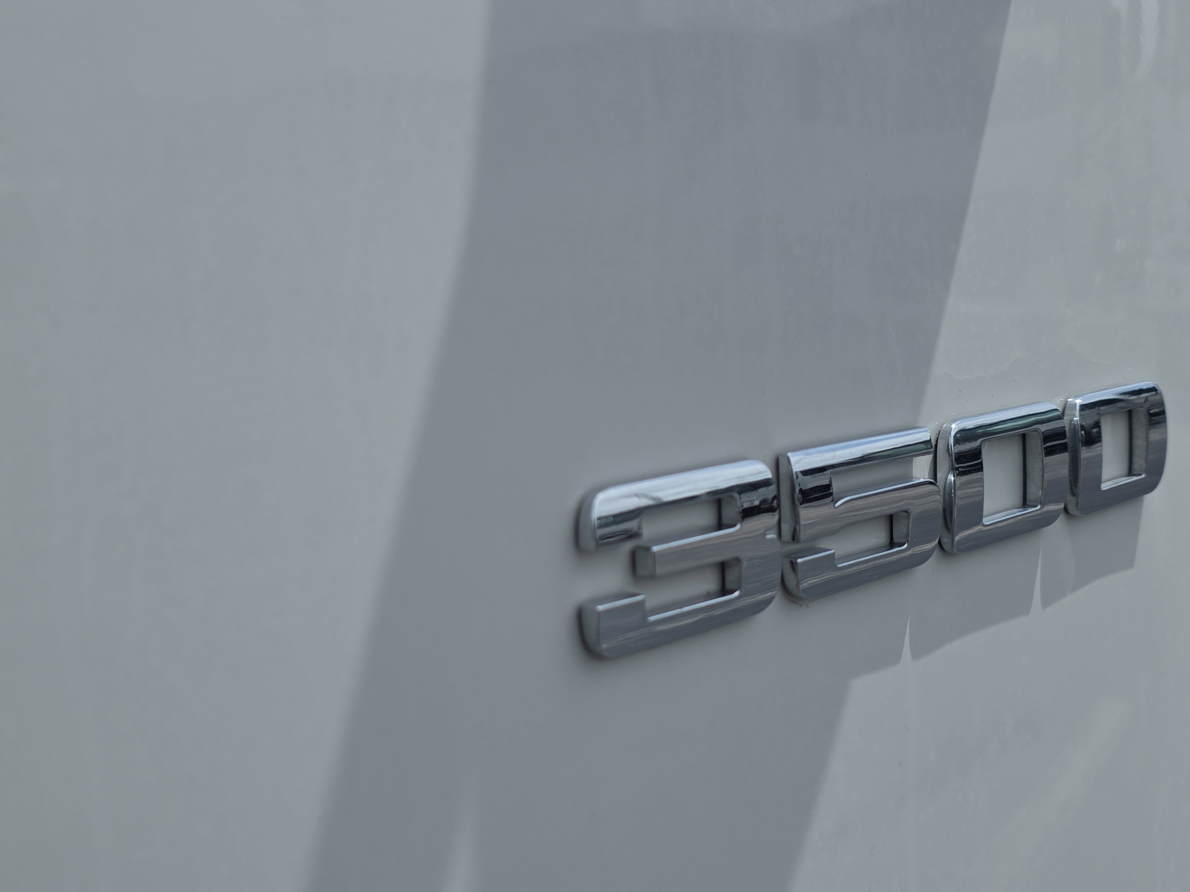 Used 2024 Chevrolet Low Cab Forward RWD image 9