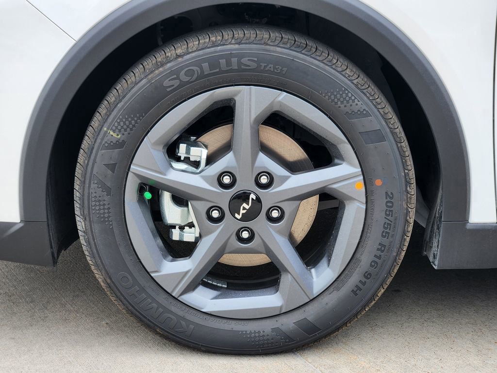 New 2026 Kia K4 FWD image 7