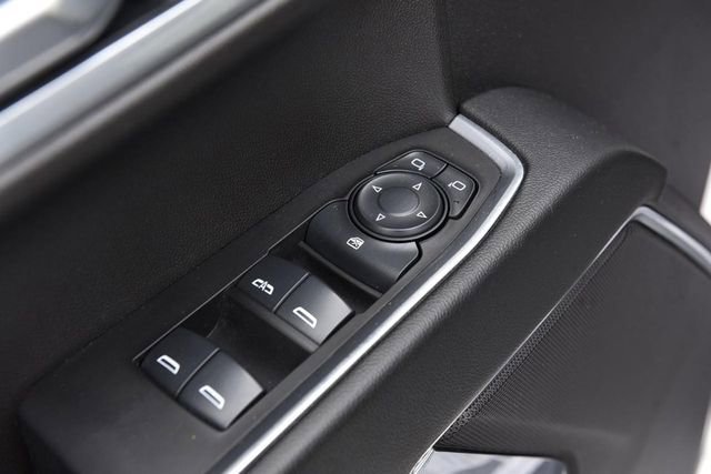 Used 2025 Chevrolet Silverado 1500 LT image 9