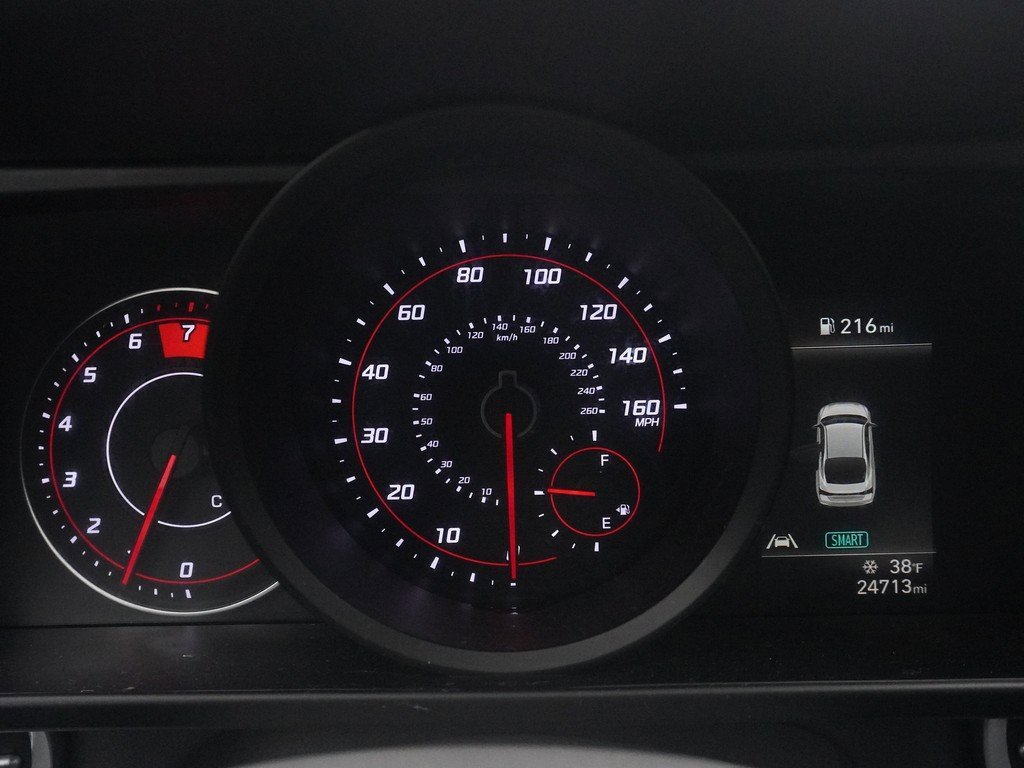 Used 2023 Hyundai Elantra SEL image 32