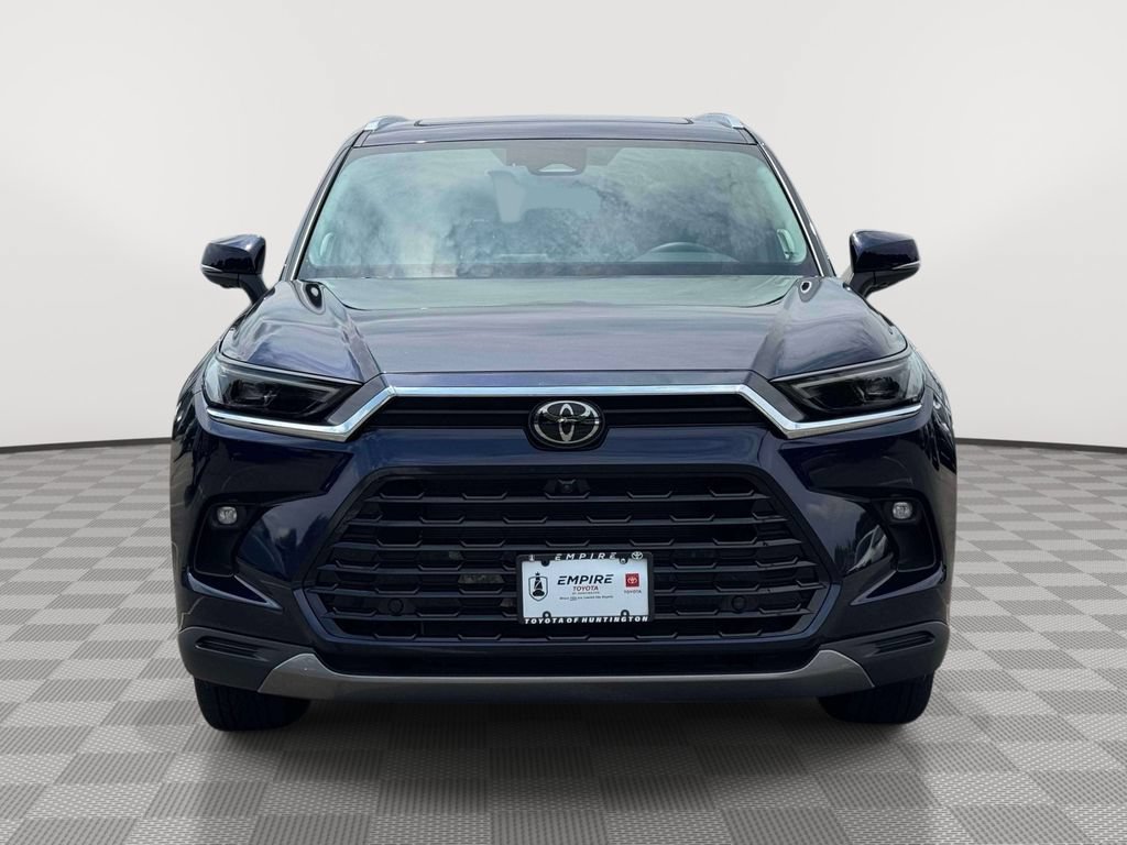 Used 2026 Toyota Grand Highlander AWD image 2