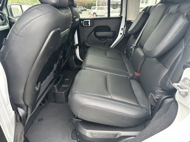 Certified 2025 Jeep Wrangler Unlimited Rubicon 4xe w/ Convenience Group image 19