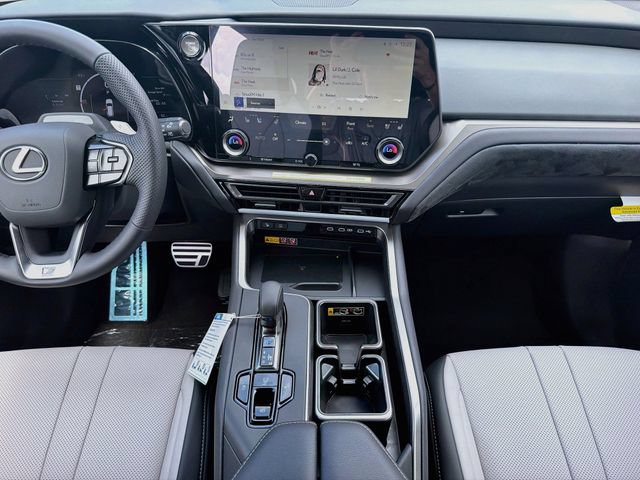 New 2026 Lexus TX 500h AWD w/ Technology Package image 20