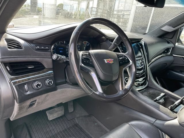 Used 2019 Cadillac Escalade Platinum AWD/4WD image 7