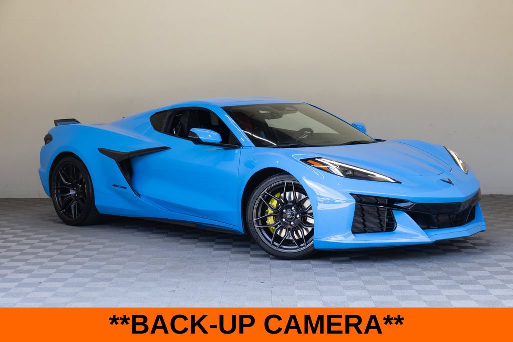 Used 2024 Chevrolet Corvette Z06 RWD image 2