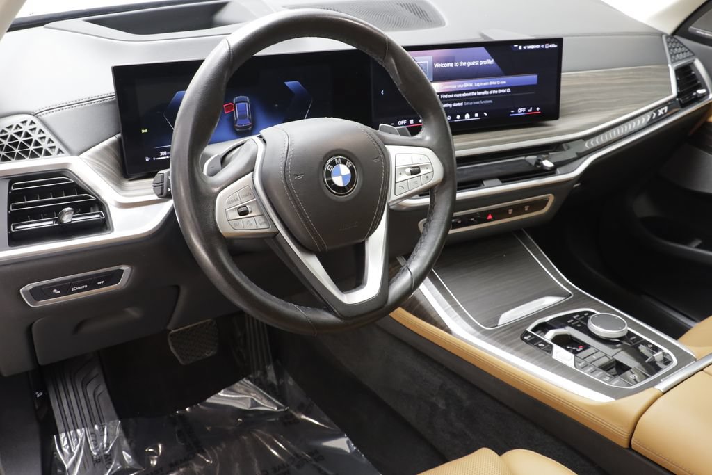 Certified 2024 BMW X7 xDrive40i w/ Premium Package AWD/4WD image 7