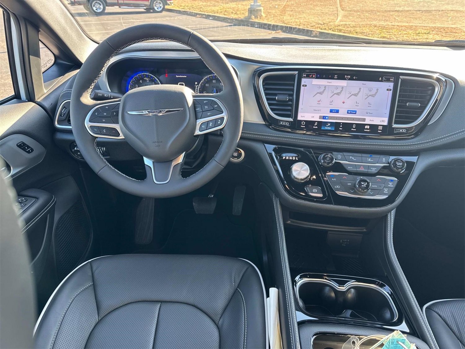 New 2026 Chrysler Pacifica Limited image 18