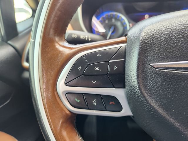 Used 2019 Chrysler Pacifica Limited w/ Advanced Safetytec Group image 28