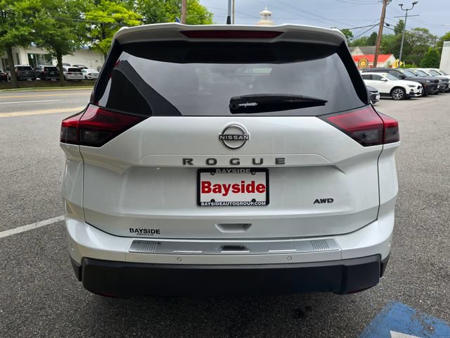 Used 2024 Nissan Rogue S AWD/4WD image 29