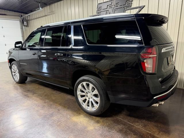 Used 2023 Chevrolet Suburban Premier w/ Advanced Technology Package AWD/4WD image 5