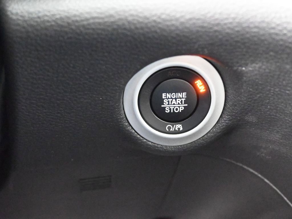 Used 2024 Chrysler Pacifica Limited w/ S Appearance Package image 34