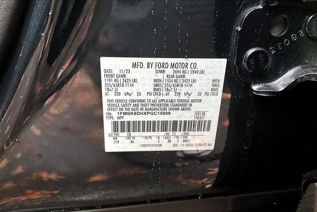 Used 2023 Ford Explorer XLT image 18