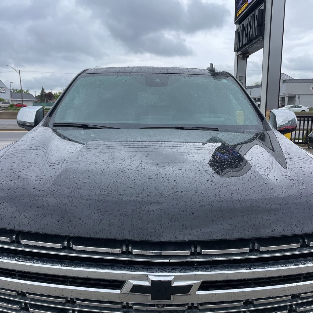 Used 2023 Chevrolet Tahoe Premier AWD/4WD image 9