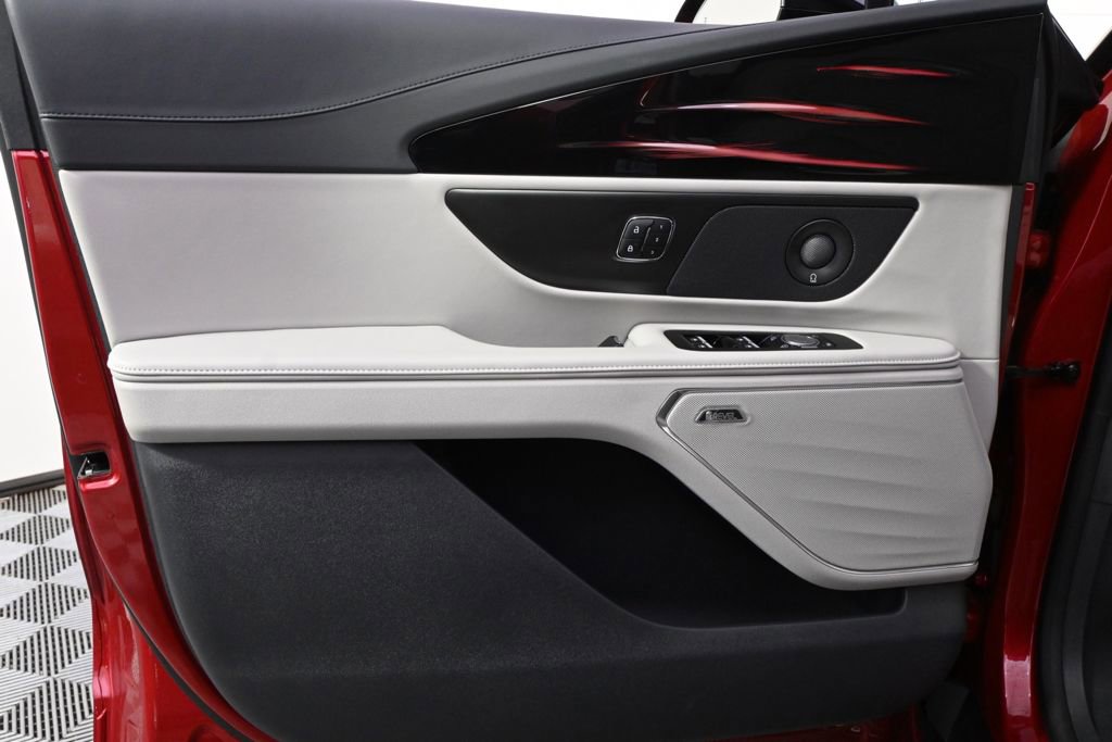 New 2026 Lincoln Nautilus Reserve w/ Jet Appearance Package AWD/4WD image 22