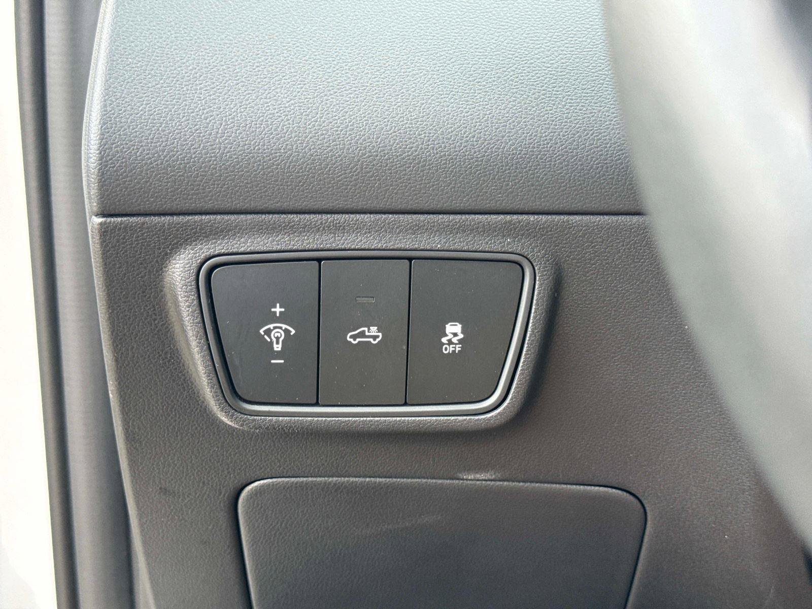 Used 2024 Hyundai Santa Cruz Limited image 30