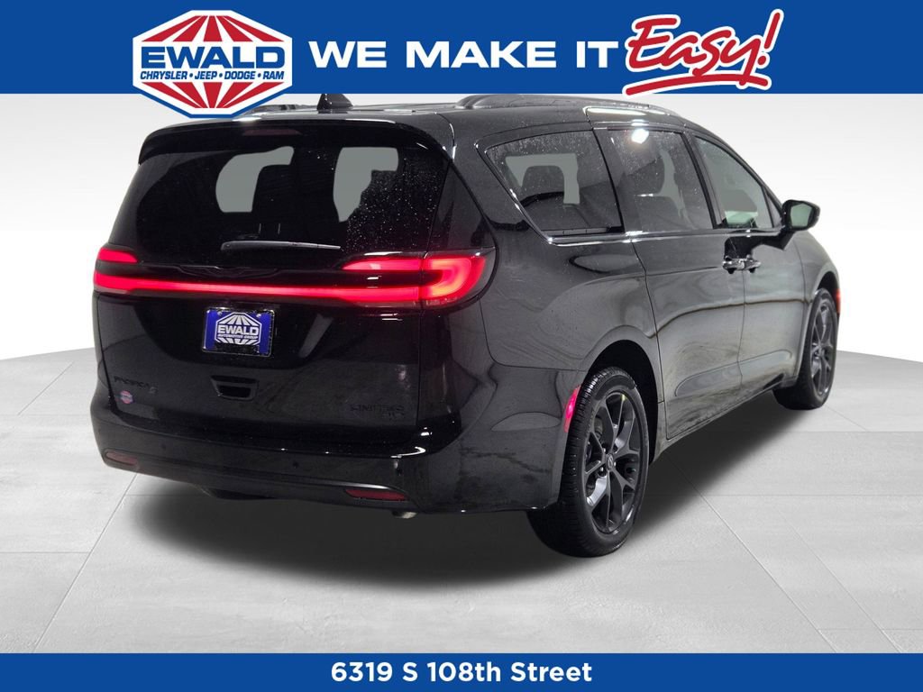 New 2026 Chrysler Pacifica Limited w/ S Appearance Package image 21