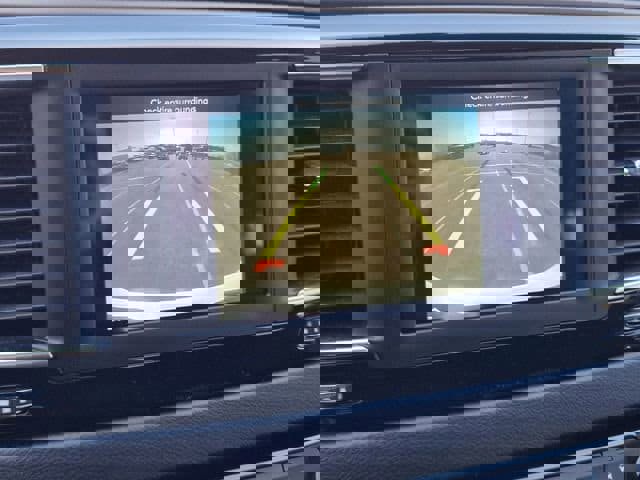 Used 2018 Chrysler Pacifica L image 19