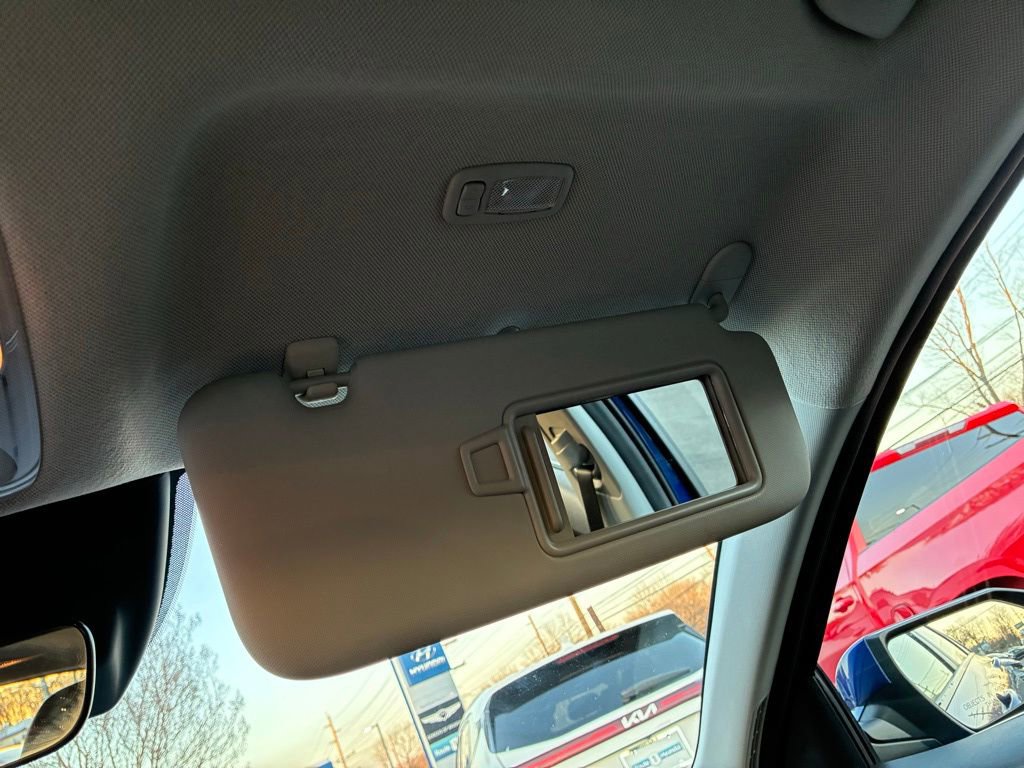 Used 2023 Hyundai Elantra SEL image 37