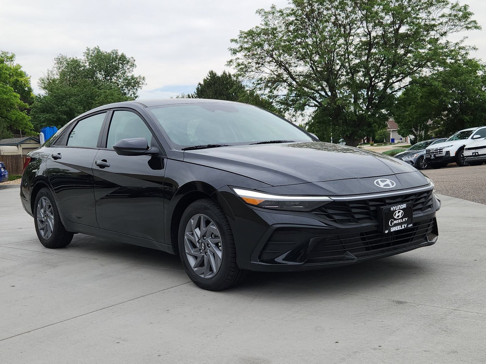 Used 2025 Hyundai Elantra Hybrid FWD image 6