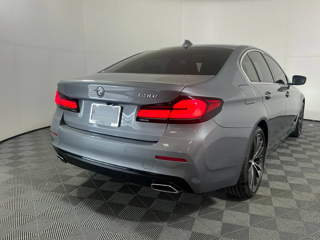 Certified 2023 BMW 530i w/ Convenience Package RWD image 5