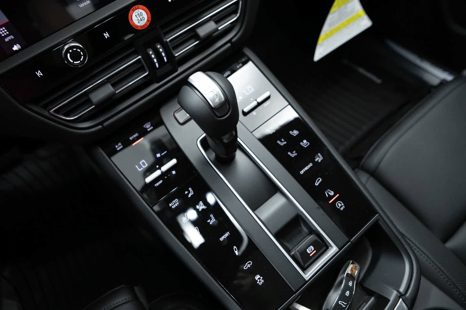 New 2026 Porsche Macan S AWD/4WD image 27