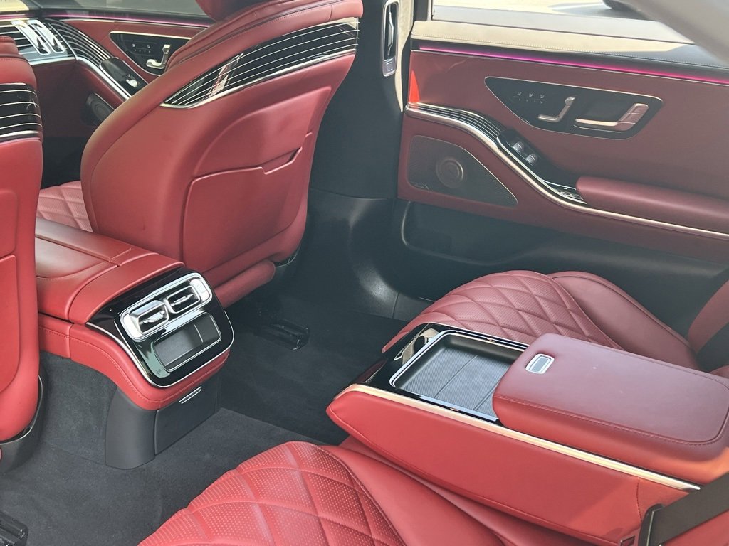 Used 2023 Mercedes-Benz S 580 4MATIC Sedan w/ AMG Line image 33