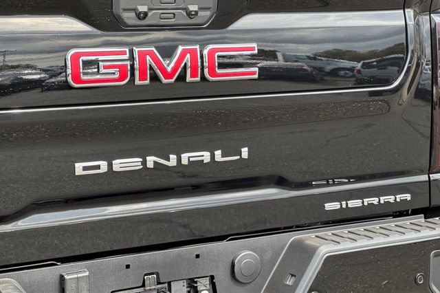 New 2026 GMC Sierra 2500 Denali w/ Denali Reserve Package image 33