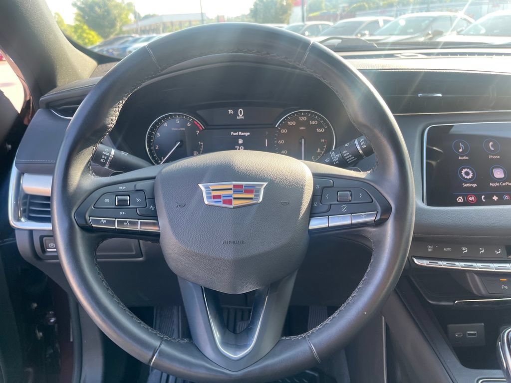 Used 2023 Cadillac XT4 Premium Luxury FWD image 23